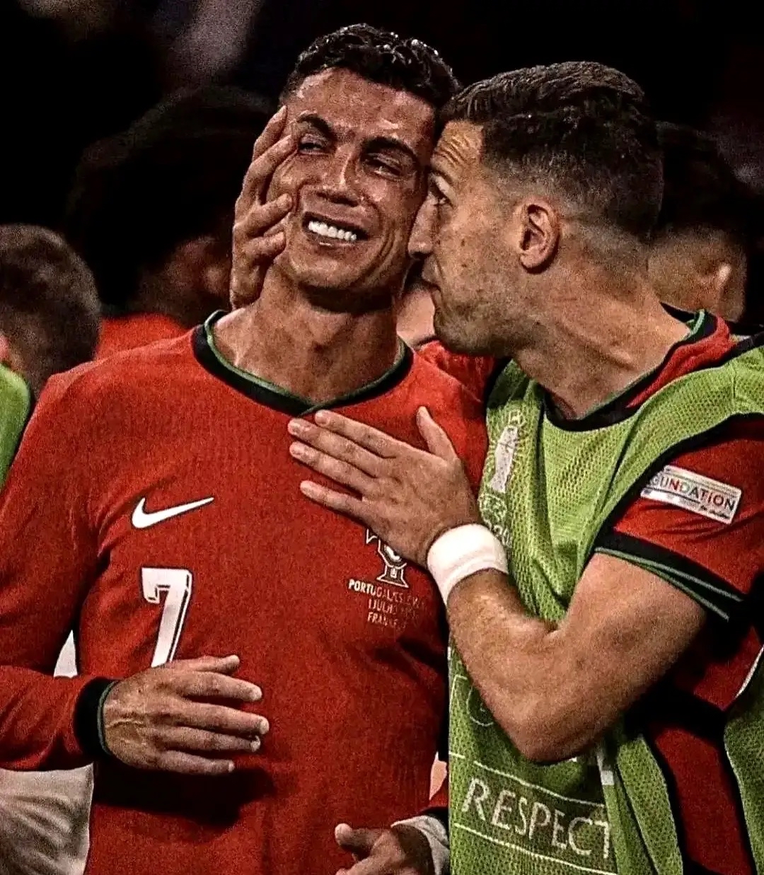 开云sport-丹麦强势智利,C罗送出助攻